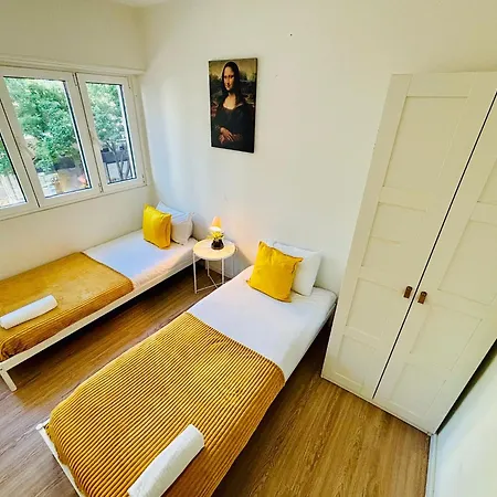 The Crespo House - 2f - & Apartamento Lisboa