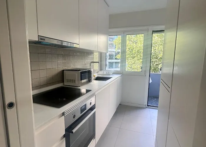 The Crespo House - 2f - & 아파트 *