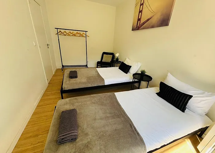 Apartament The Crespo House - 2f - & *