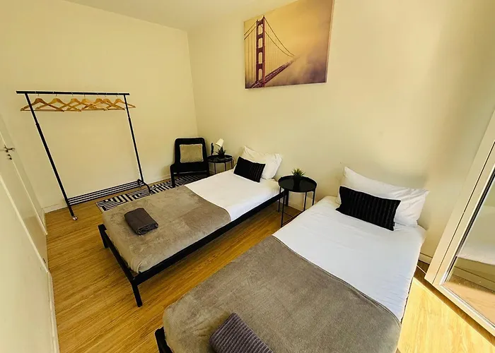 The Crespo House - 2f - & Apartament Lizbona